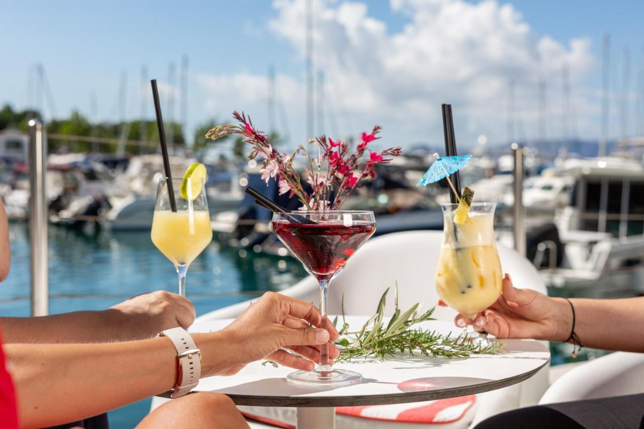 Apartments Marina Novi Novi Vinodolski Kültér fotó